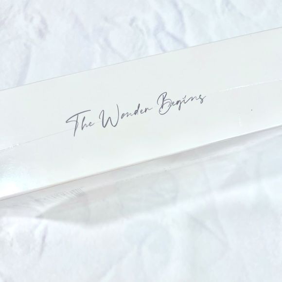 Base Blue Dry and Wet, Dual Action Facial Cleansing Wipes. New in sealed box - Picture 4 of 10